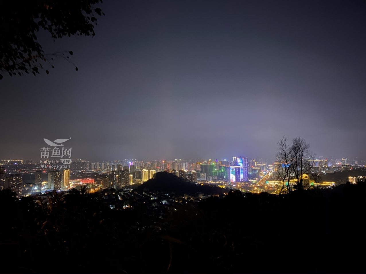 天马山夜景