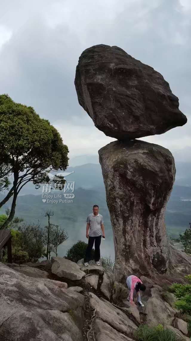 中国唯一世界不多的莆田仙游菜溪岩风景区